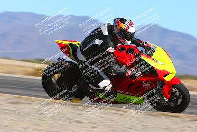 media/Jan-13-2024-SoCal Trackdays (Sat) [[9c032fe5aa]]/Turn 14 Inside (150pm)/